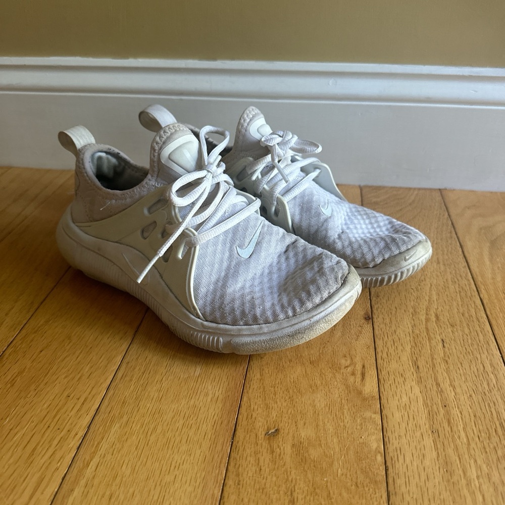 Nike Women's White Athletic Shoes